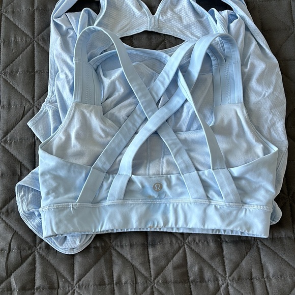 Lululemon tank with built in bra - Picture 3 of 4
